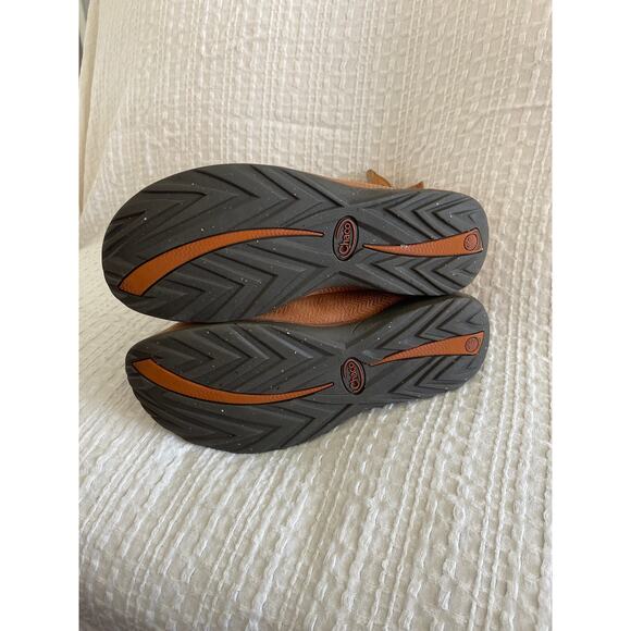 Chaco Women’s 10.5 Hopi Mid Calf Hiking Boot - Picture 8 of 10